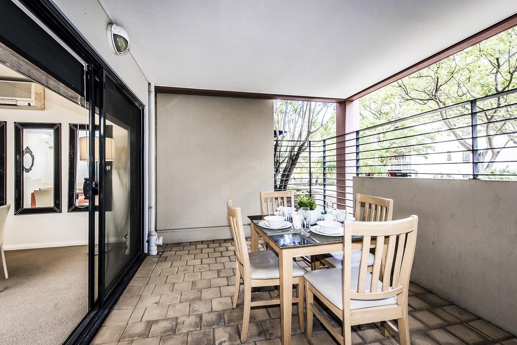 Airexec Apartments Perth Bagian luar foto