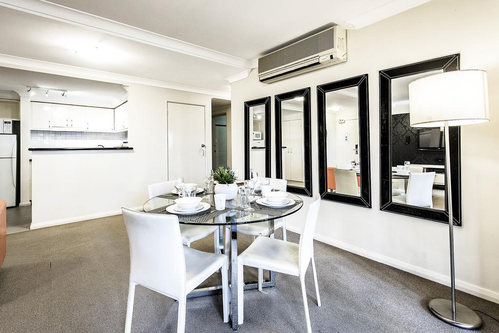 Airexec Apartments Perth Bagian luar foto