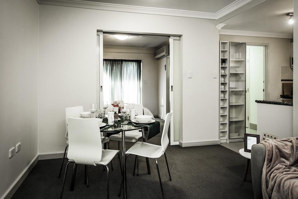 Airexec Apartments Perth Bagian luar foto