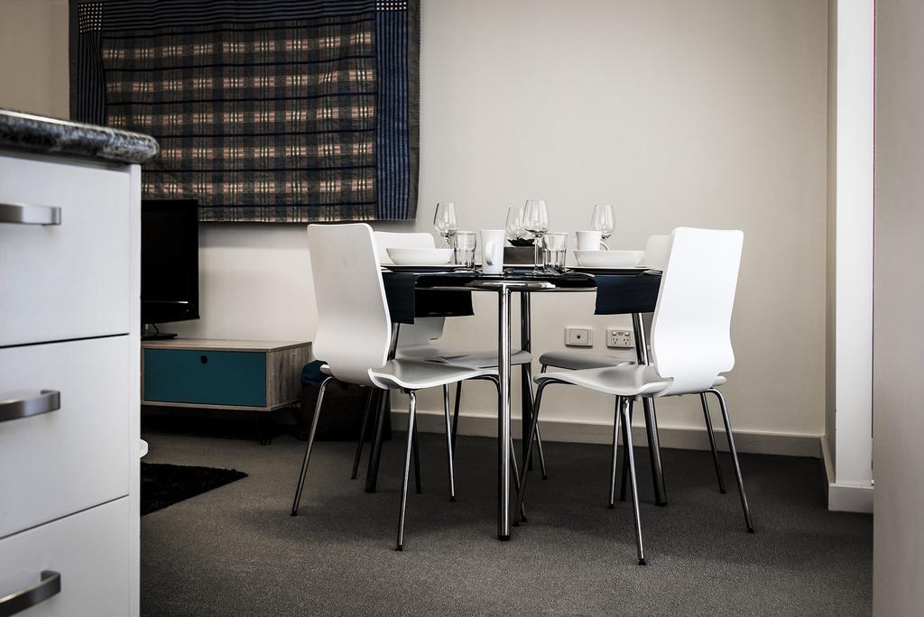 Airexec Apartments Perth Bagian luar foto