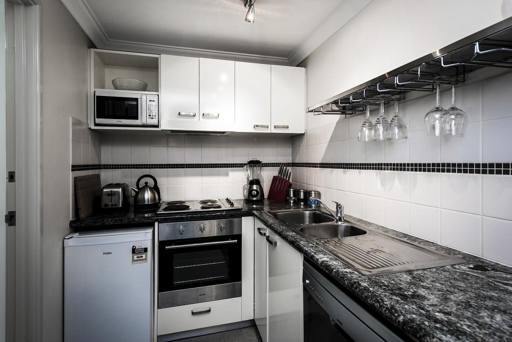 Airexec Apartments Perth Bagian luar foto